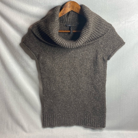 BCBG Maxzria Brown short sleeve cowl neck sweater size extra small - Picture 1 of 4